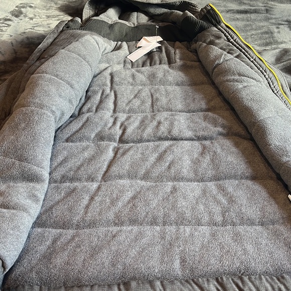 Calvin Klein Winter Jacket. NWT - Picture 7 of 8